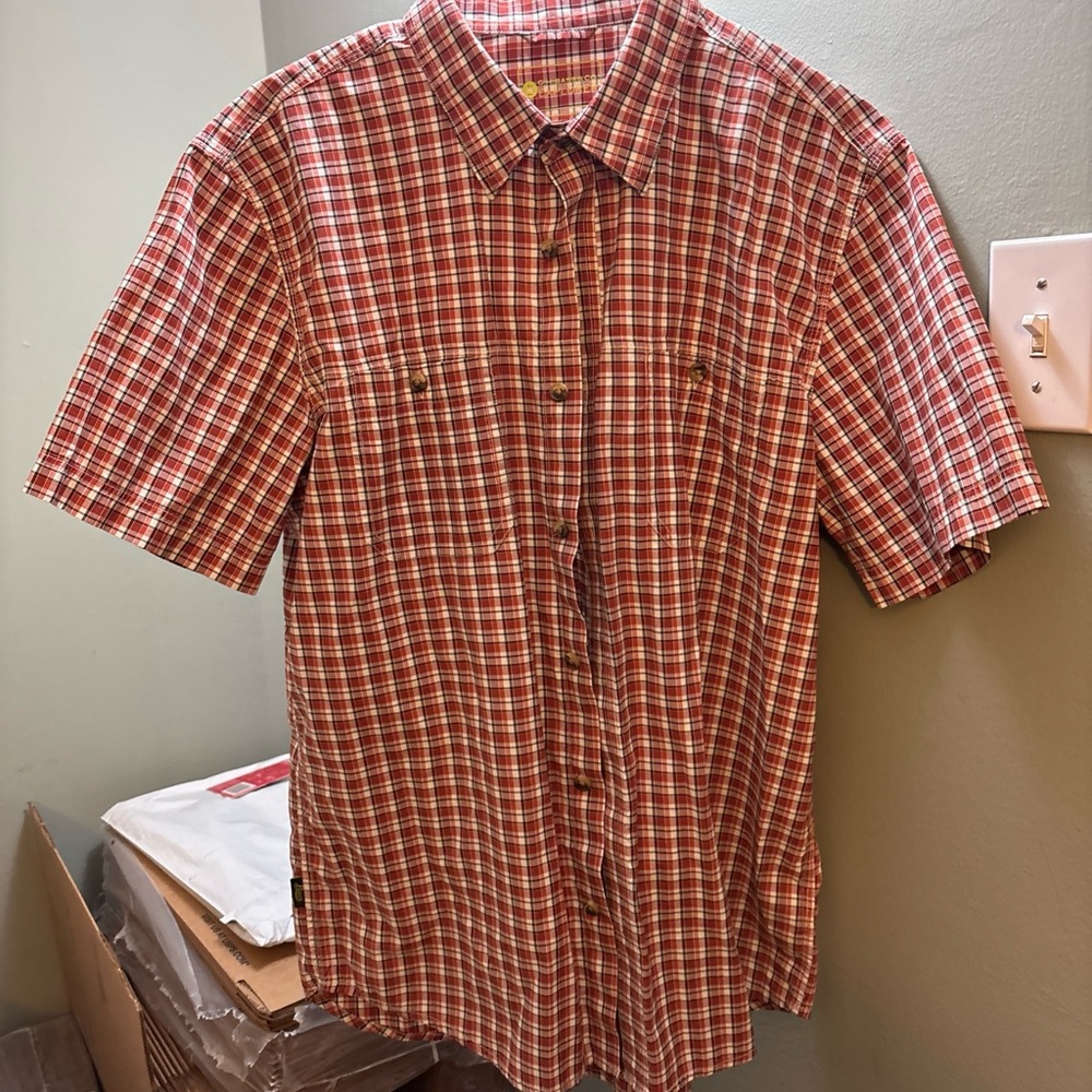 G.H. Bass & Co. Red Plaid Short-Sleeve Button-Down Shirt